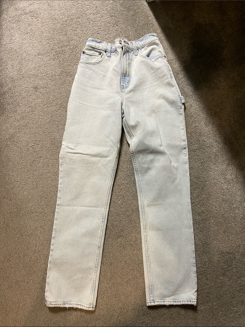 NEW Abercrombie & Fitch Curve Love 90’s Straight Ultra High Rise Carpenter Jeans